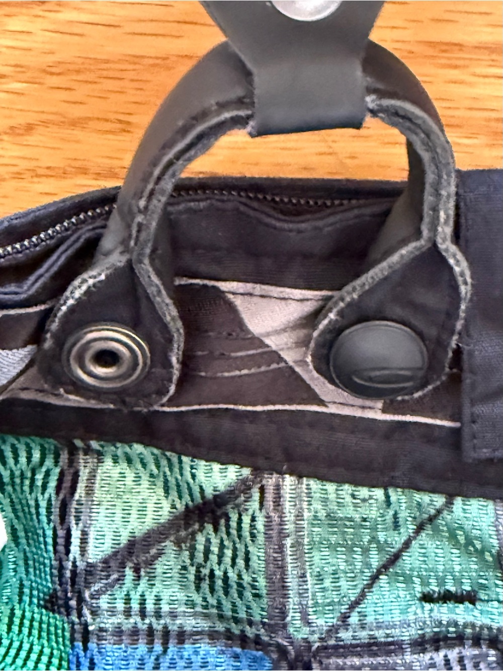 Oakley Black Men's Snow/Ski Pants with Rainbow Stripe Accent - Picture 13 of 16